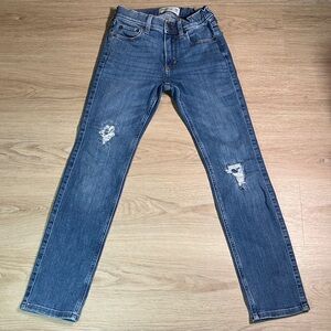 Abercrombie and Fitch Kid Distressed Blue Jeans size 9/10